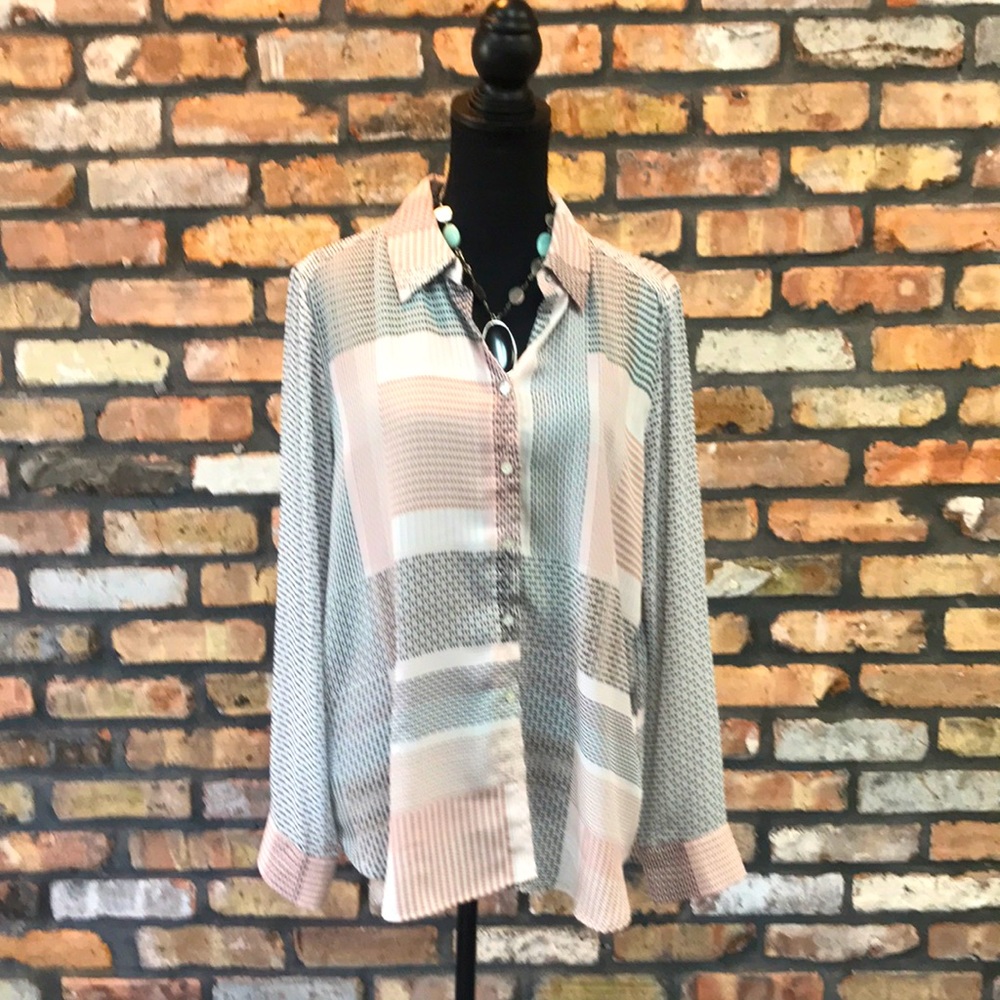 Jones New York - Pink Patterned Dress Button Down Top - Large - Picture 1 of 6